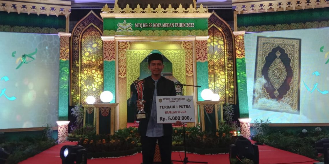 M Khoirul Fahmi Mahasiswa Semester IV Kelas A Siang Program Studi Pendidikan Bahasa Inggris