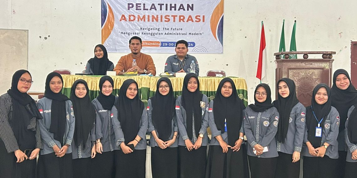 HMJ Pendidikan Bahasa Inggris Menyelenggarakan Pelatihan “Menguasai Keunggulan Administrasi Modern”